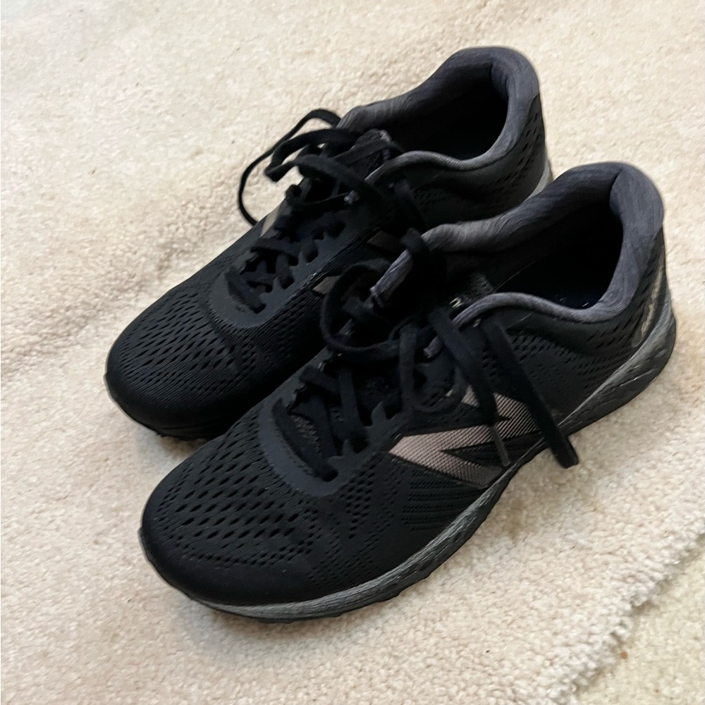 New Balance Womens FF Arishi V1 WARISCK1 Black Running Shoes Sneakers Size 7.5